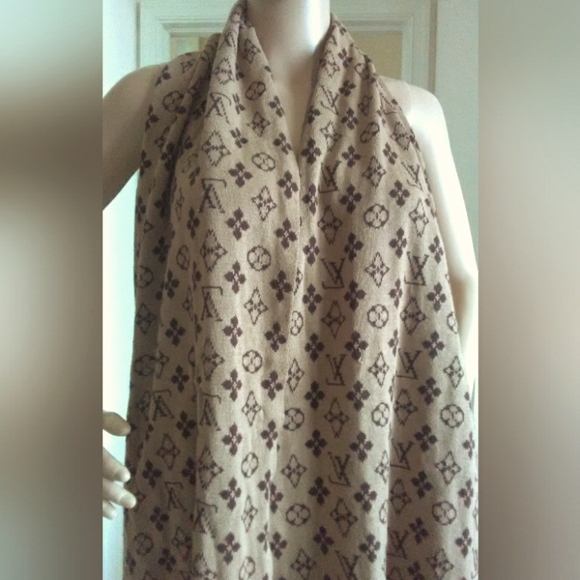 READ DESCRIP)BEAUTY CASHMERE LOUIS VUITTON SCARF MONOGRAMMED BROWN/ TAN 82 x 12 - Picture 9 of 9